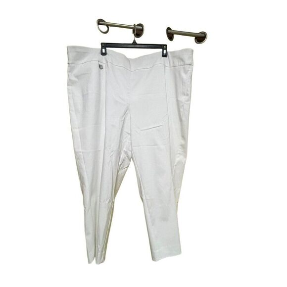 Alfani Plus Size Tummy-Control Capri Pants, Bright White - Picture 2 of 10